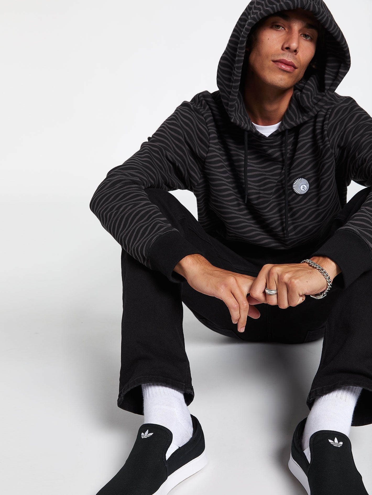 Levstone Vibes Pullover - Black