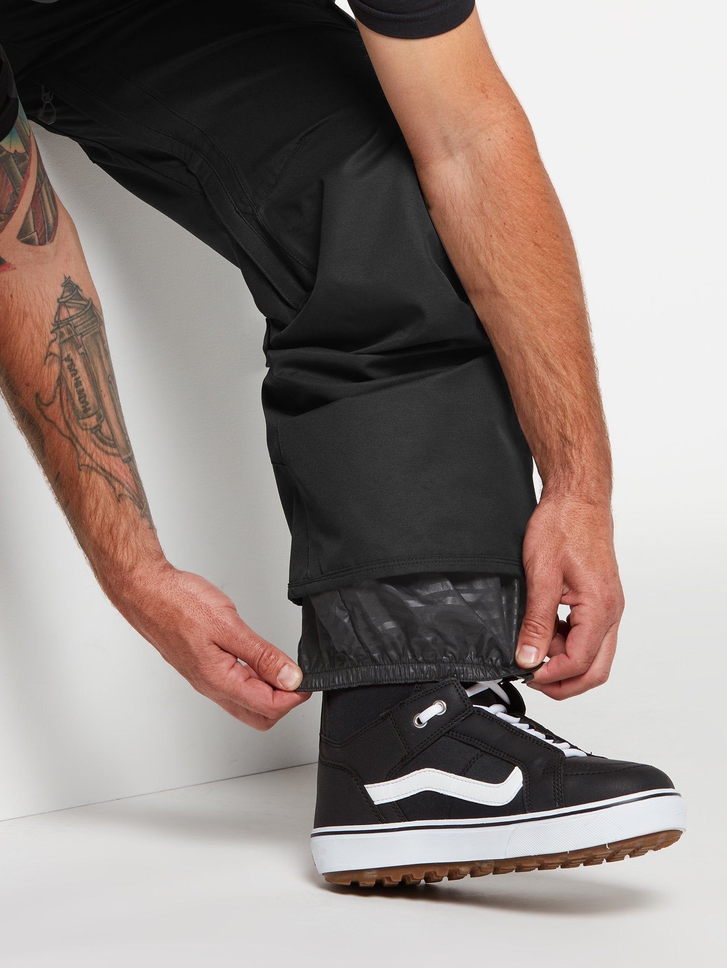 V.Co Hunter Trousers - BLACK