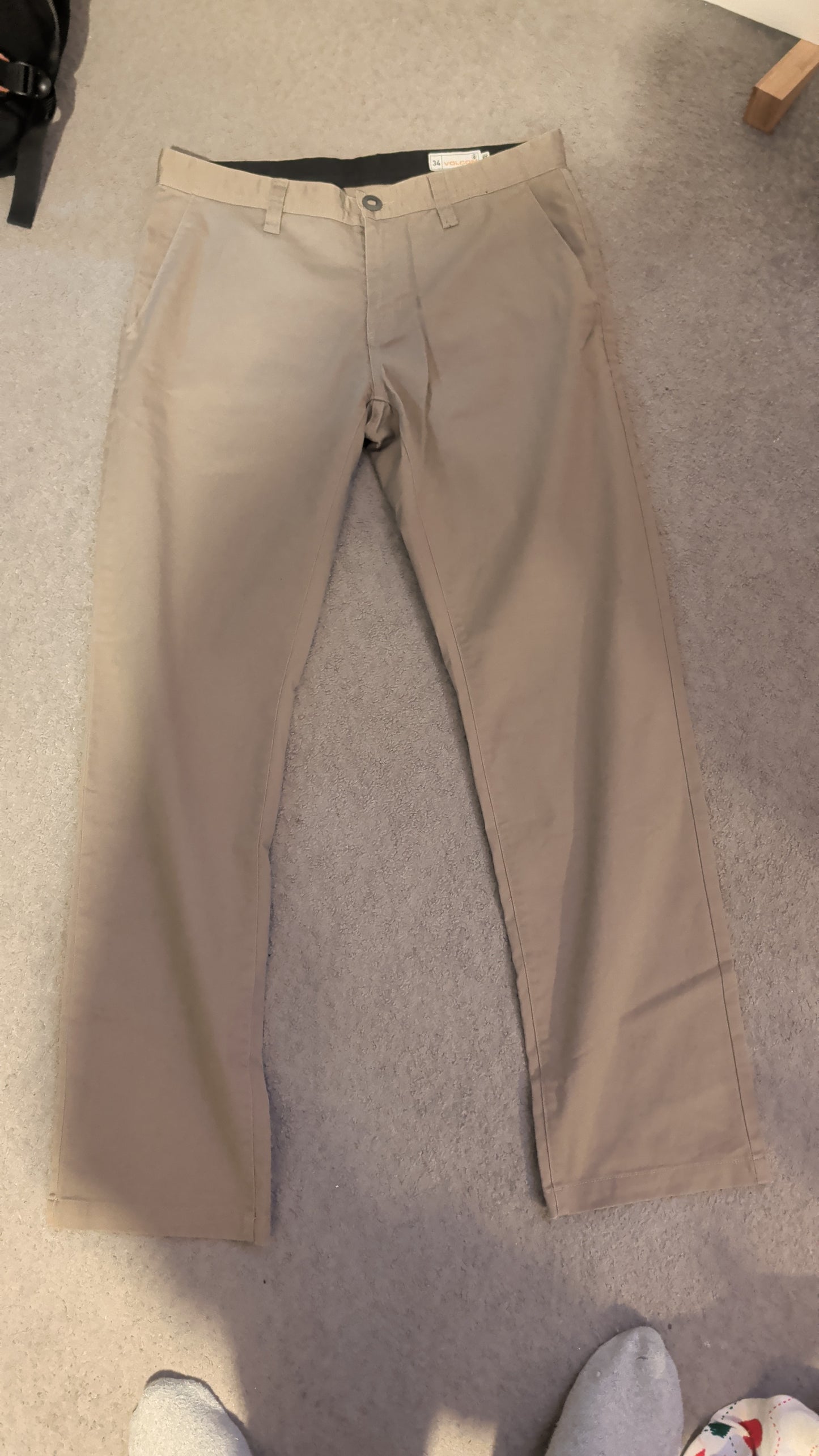 Chinos