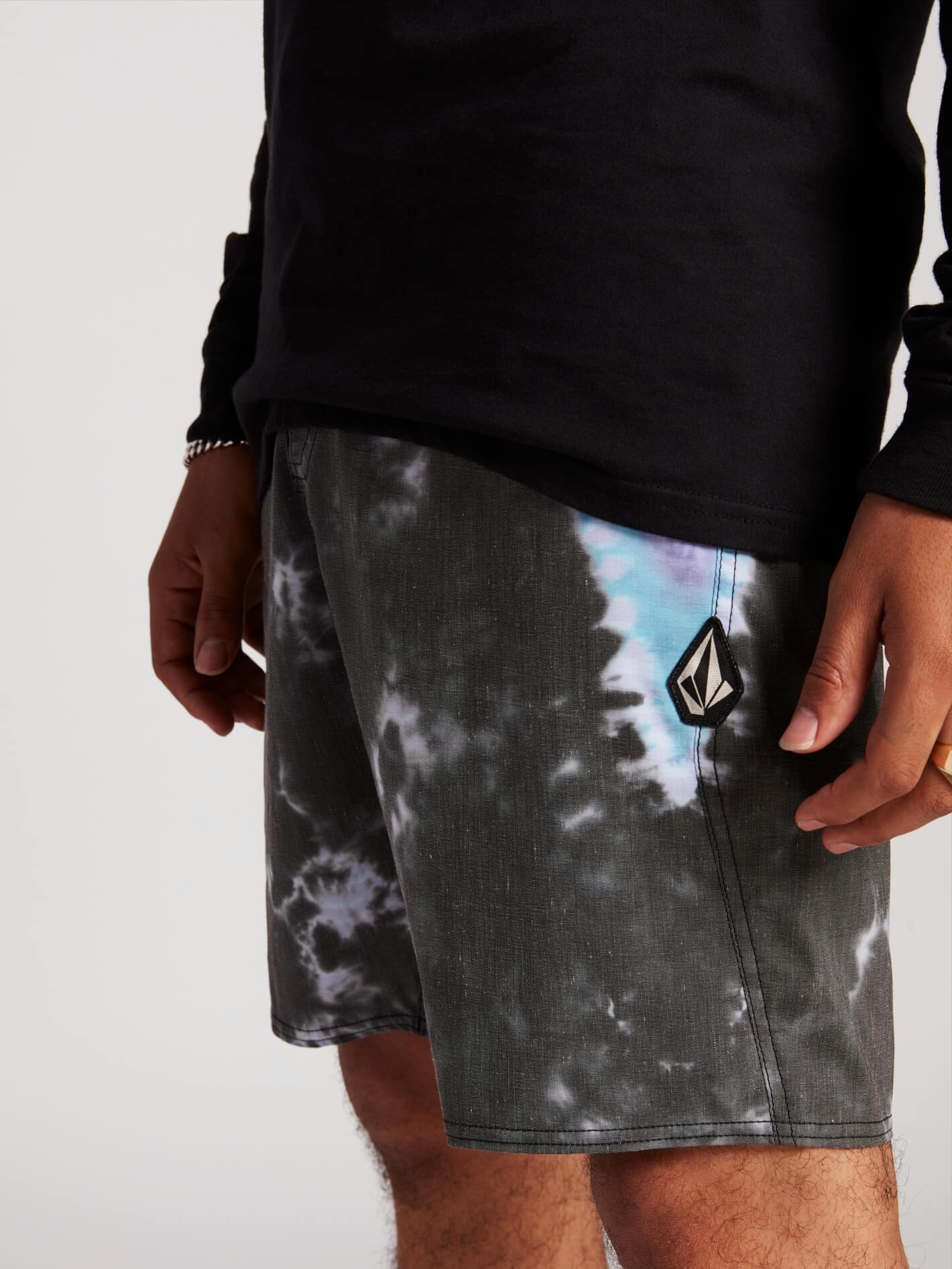 V Dye Stoney 19" Boardshort  - Black
