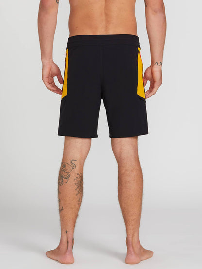 Stained Glss Stny 18" Boardshort - Black