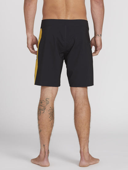 Deadly Stones Mod 18' Boardshort - Black