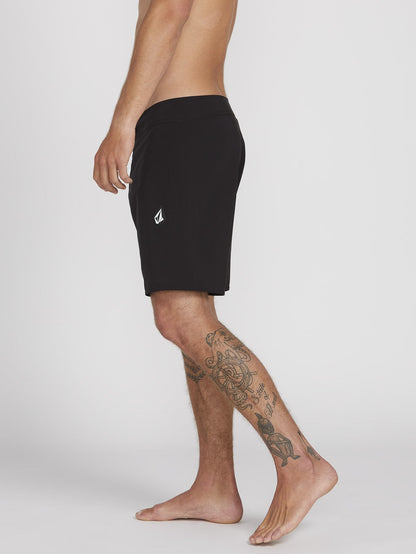 Lido Solid Mod 18" Boardshort - Black