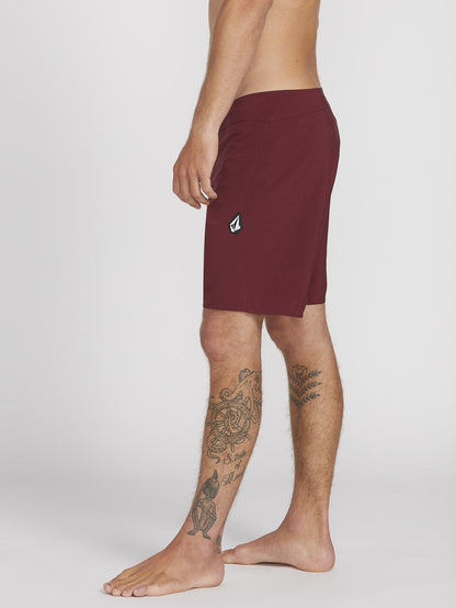 Lido Solid Mod 18" Boardshort - Pinot