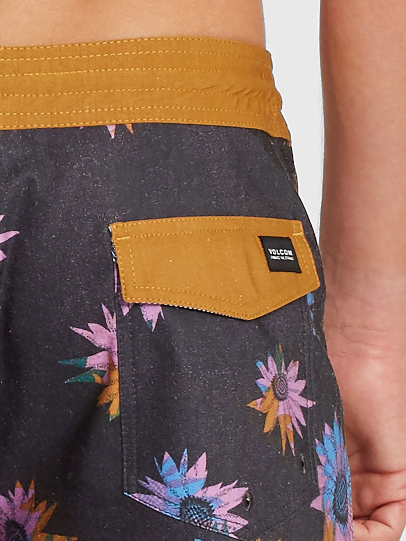 Natural Visions Stoney 19" Boardshort - Black