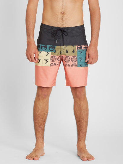 Tropic Blotter Panel 18" Boardshort - Black