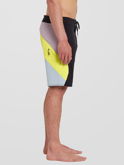 Redeemer Liberators 18" Boardshort - BLACK