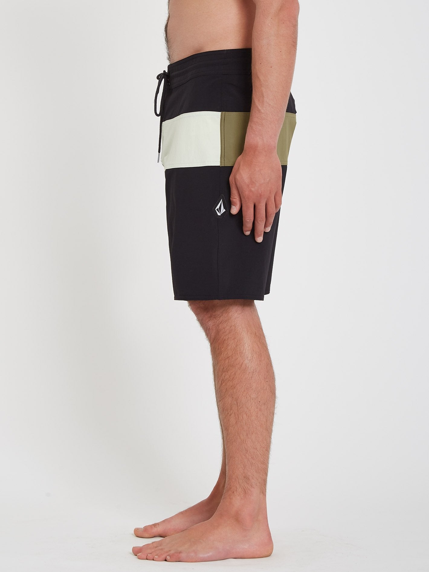 Vision Liberators 19" Boardshort - BLACK
