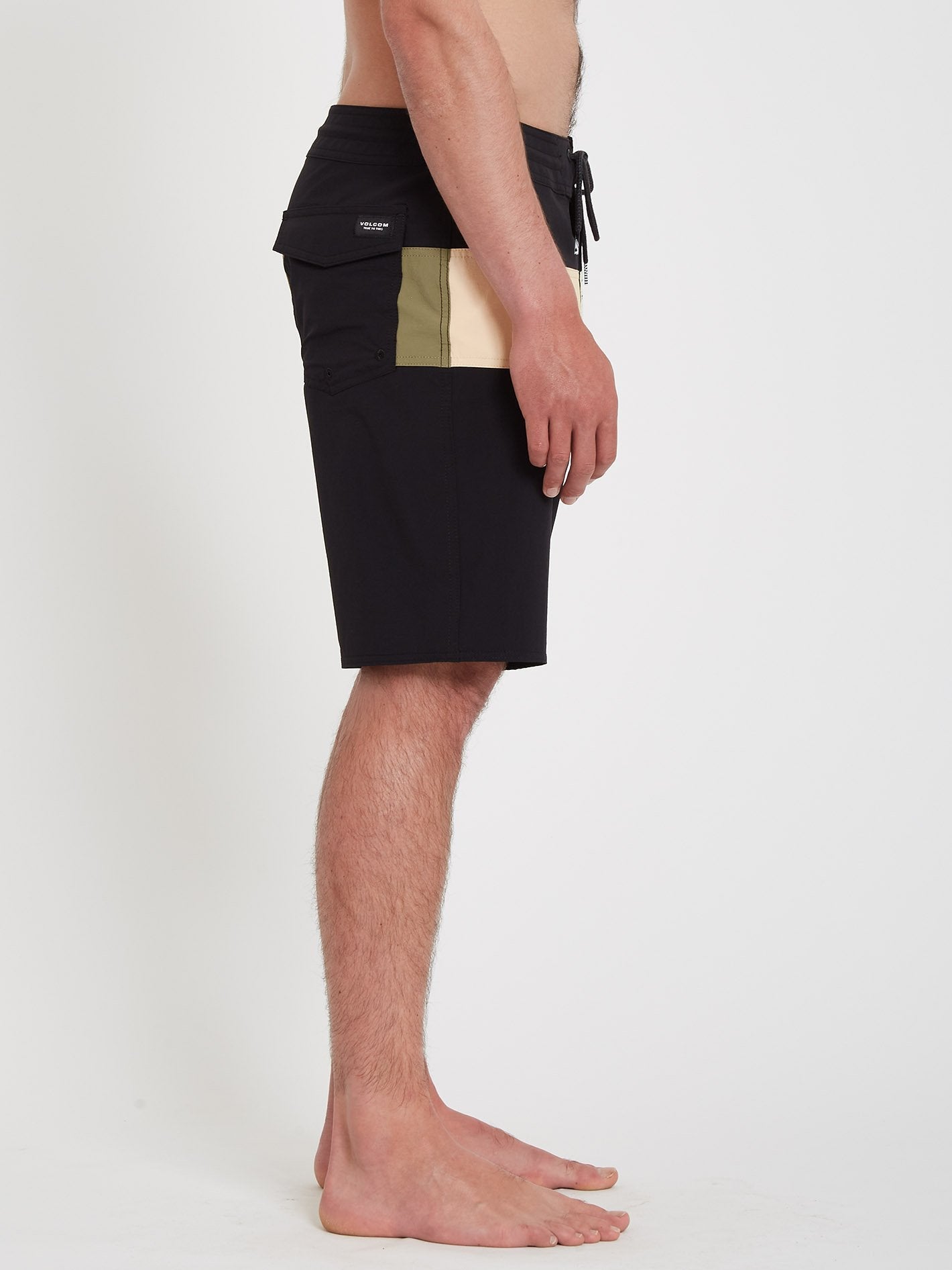 Vision Liberators 19" Boardshort - BLACK