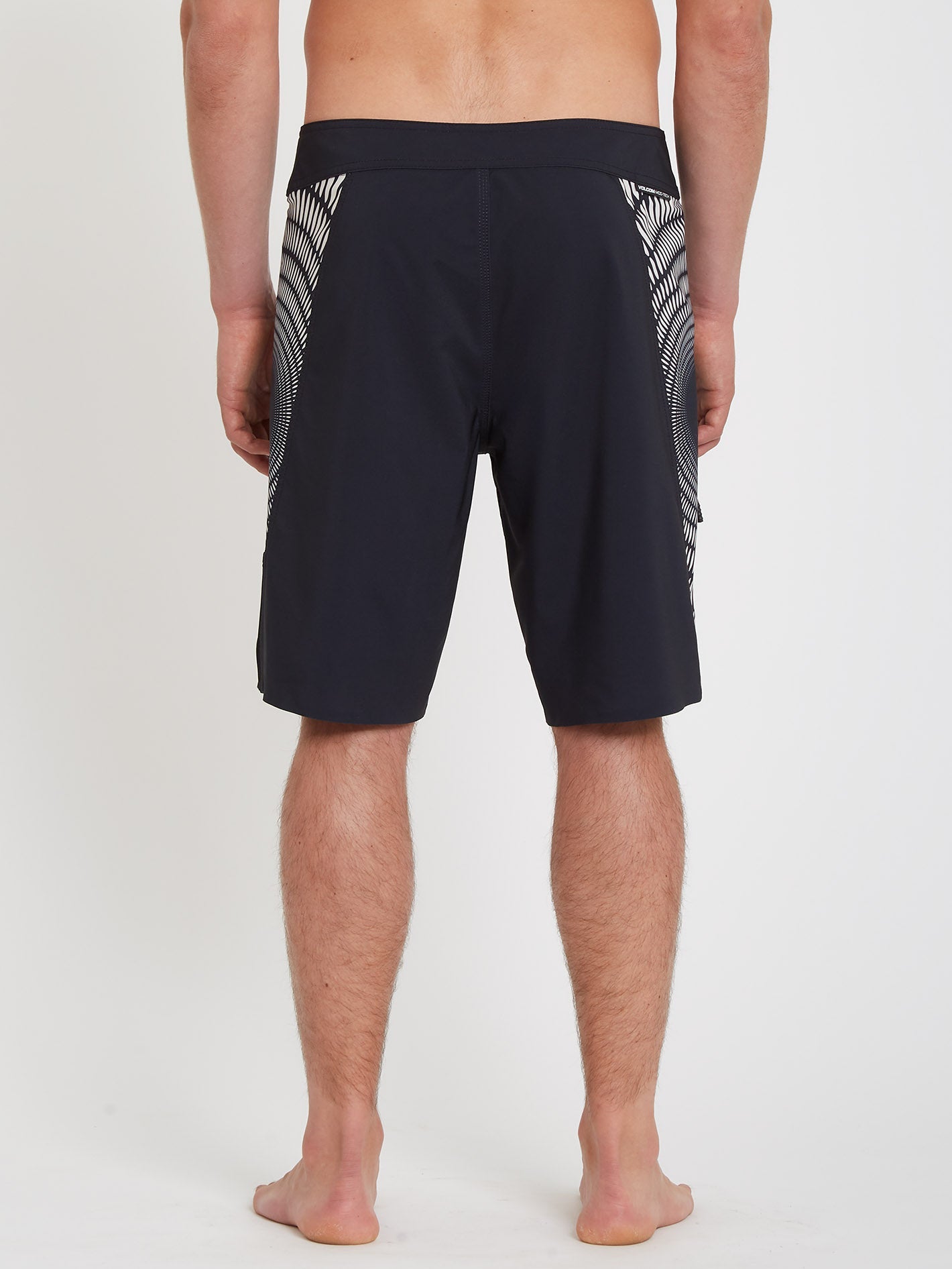 Surf Vitals J Robinson Mod-tech 20" Boardshort - BLACK