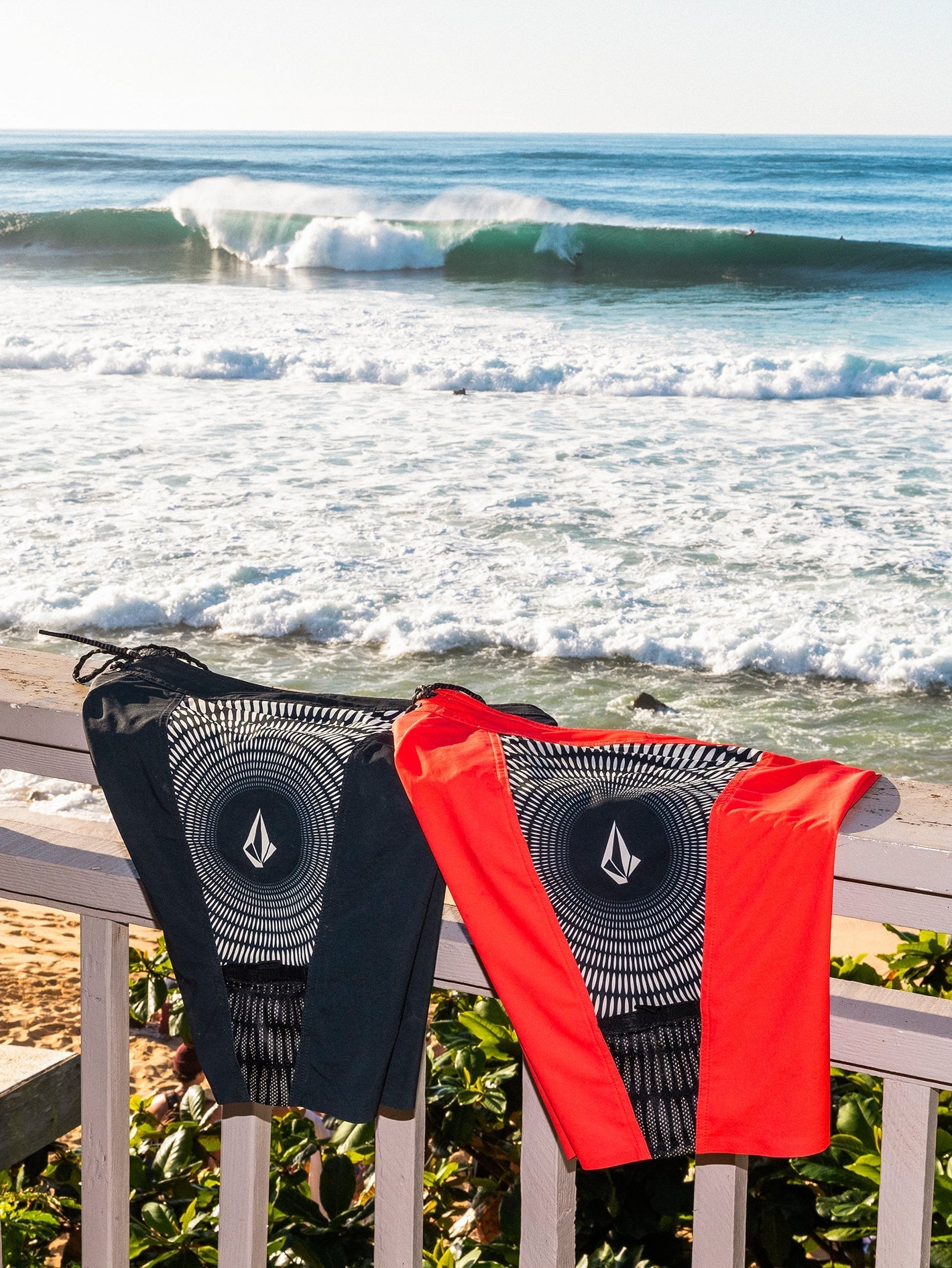 Surf Vitals J Robinson Mod-tech 20" Boardshort - BLACK