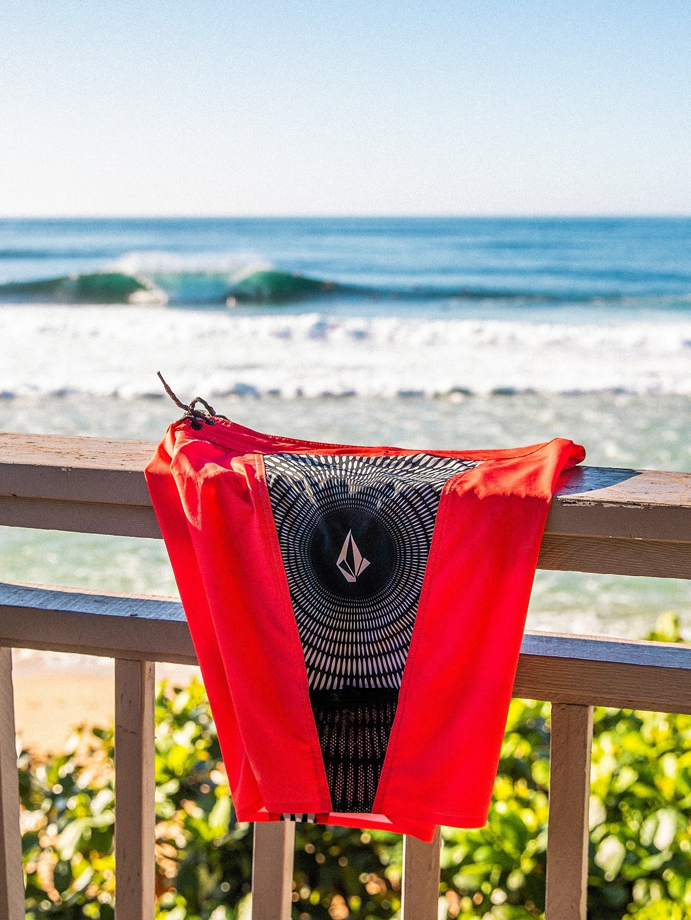 Surf Vitals J Robinson Mod-tech 20" Boardshort - CAYENNE
