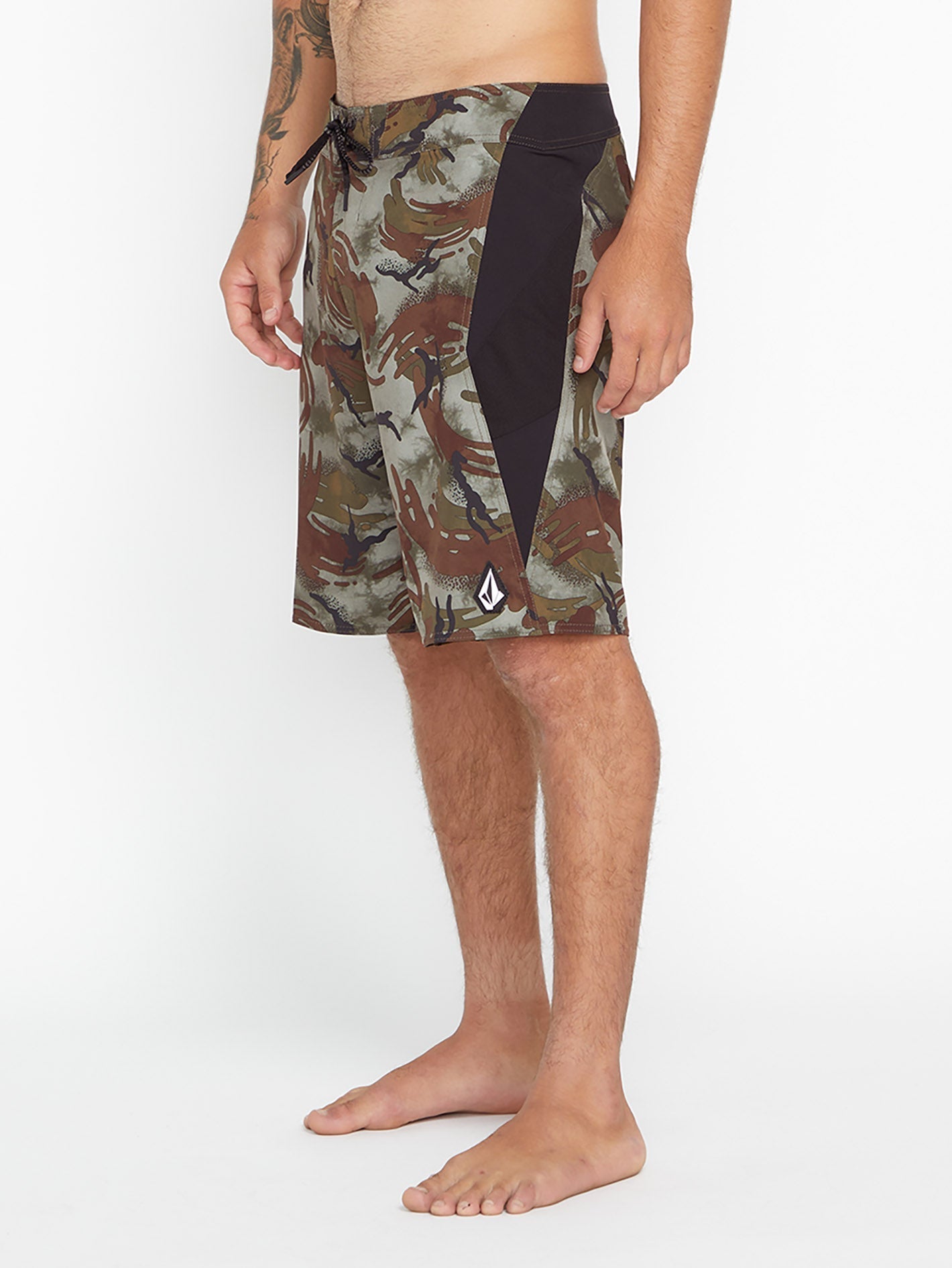 Surf Vitals J Robinson Mod 20" Boardshort - CAMOUFLAGE