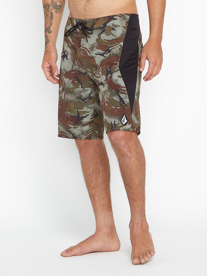 Surf Vitals J Robinson Mod 20" Boardshort - CAMOUFLAGE
