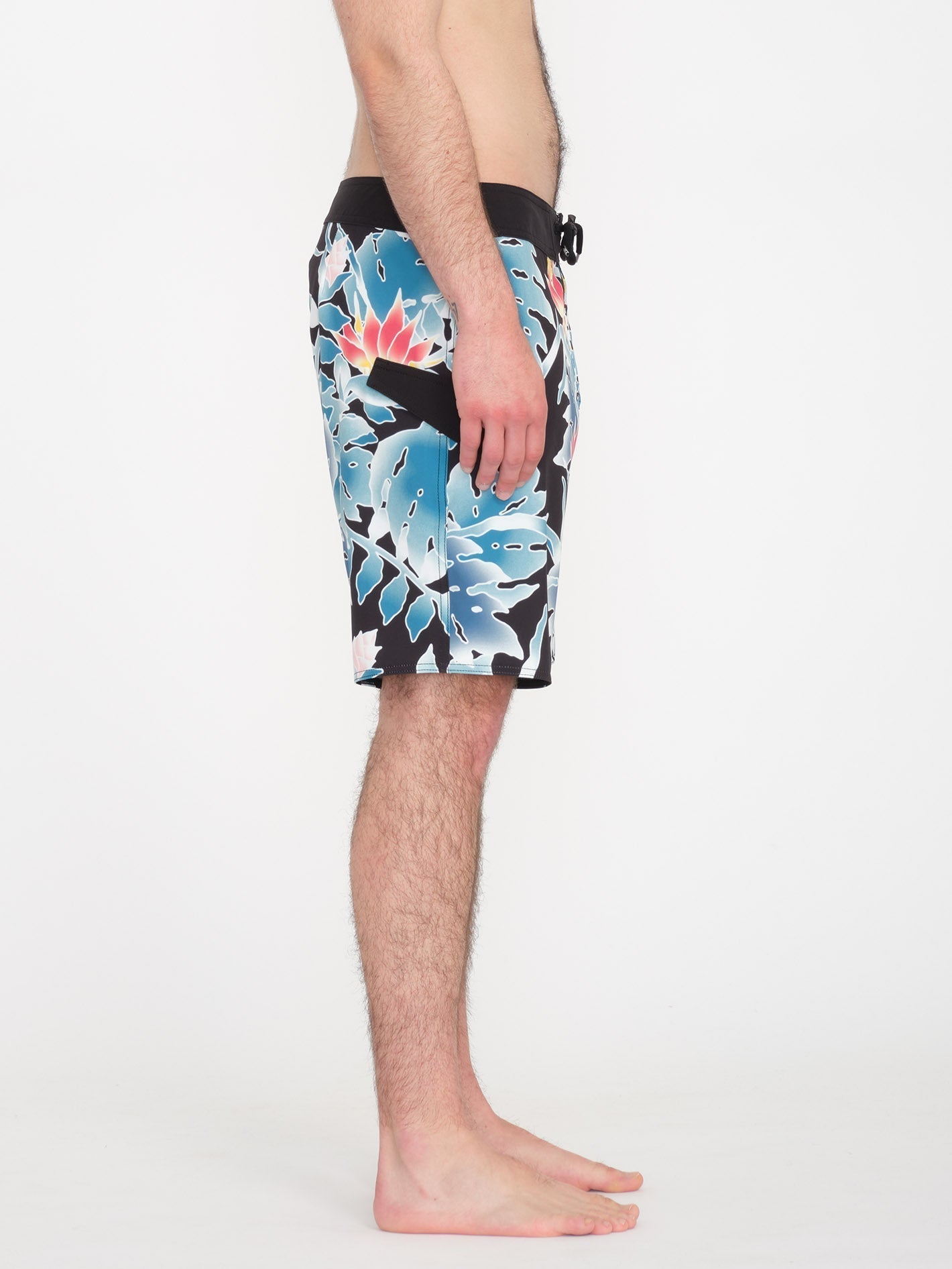 Leaf It Mod 19" Boardshort - BLACK