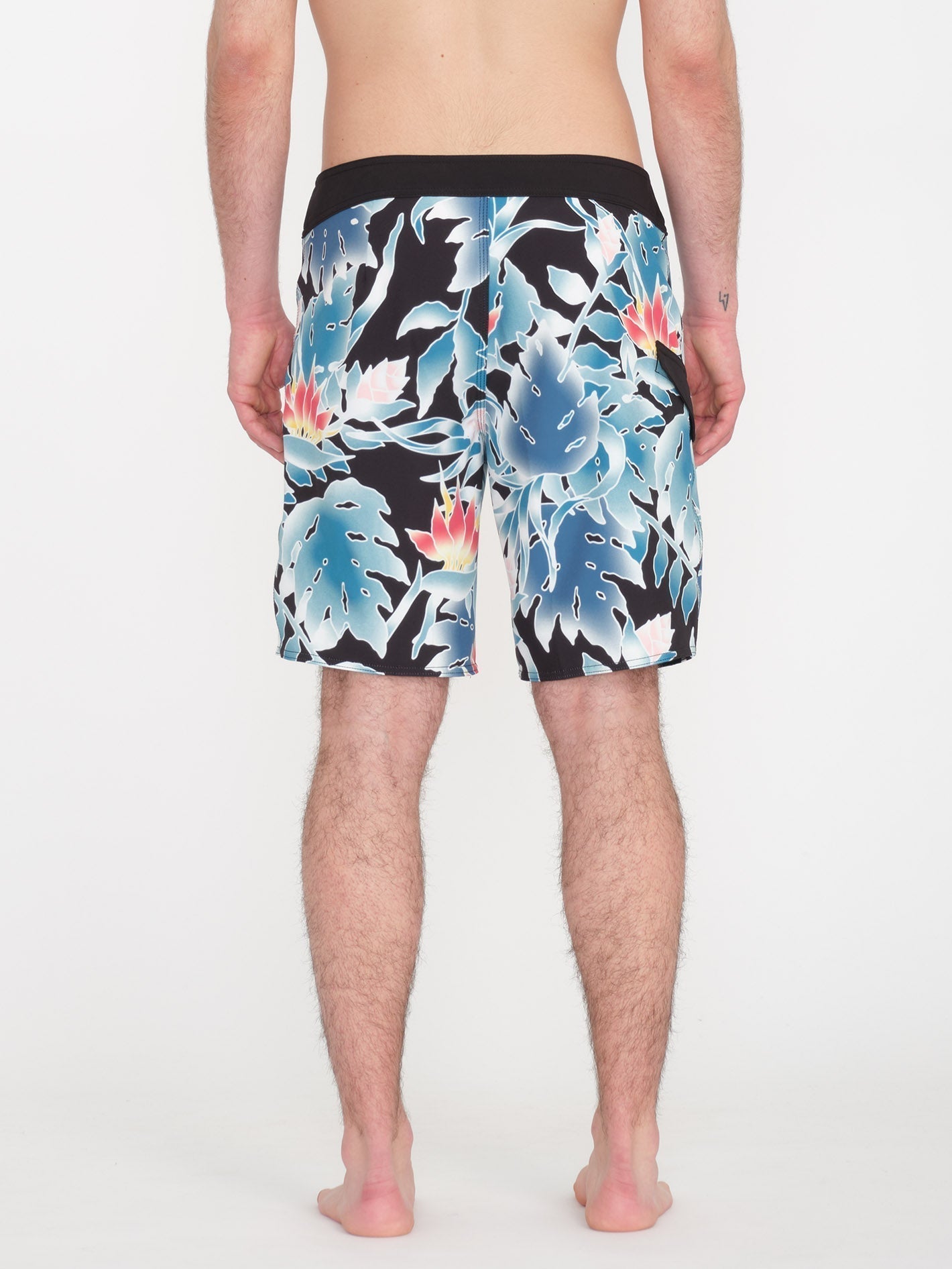 Leaf It Mod 19" Boardshort - BLACK