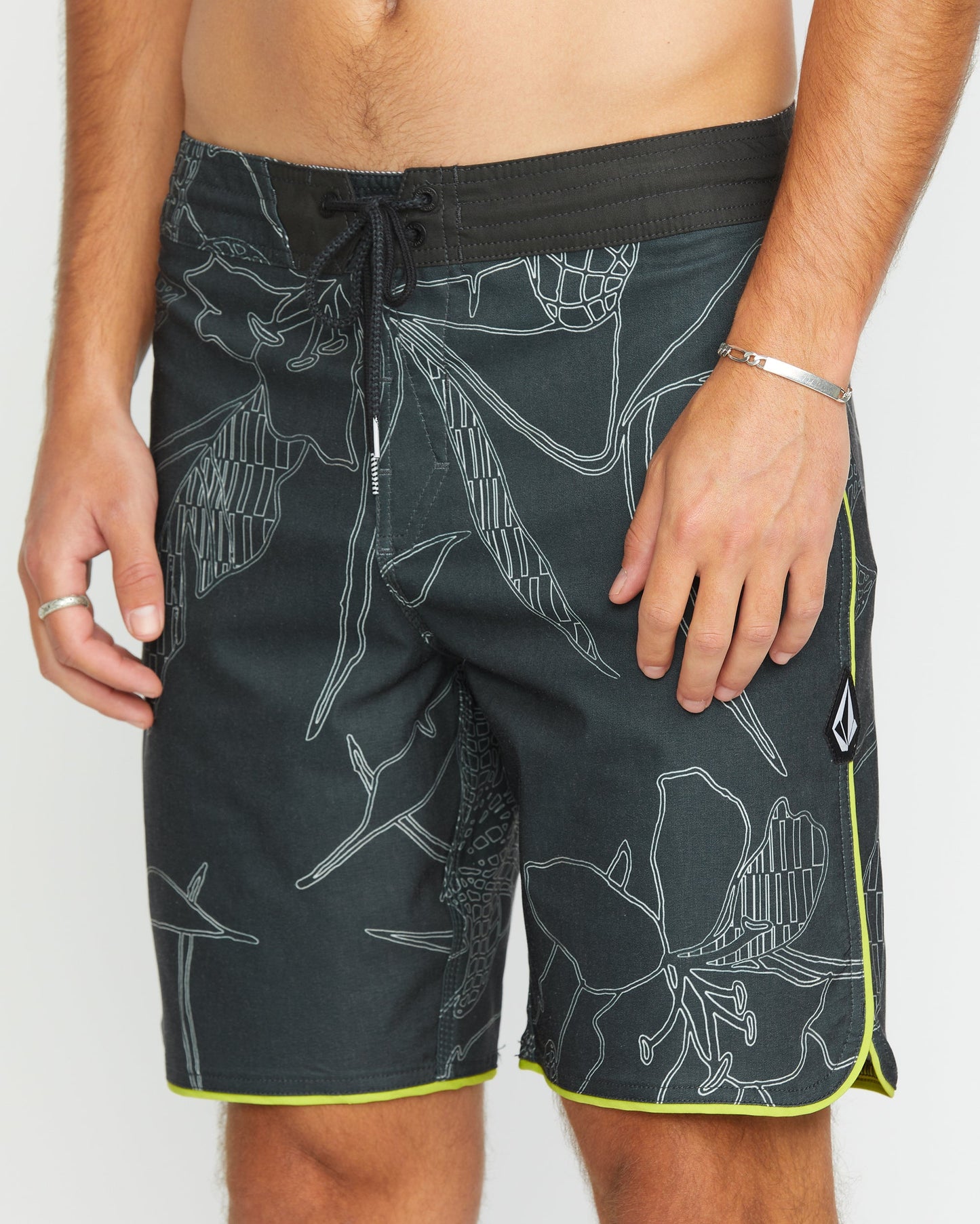 Mister Fib Scallop Stoney 19" Boardshort - STEALTH