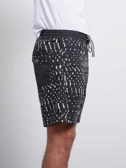 Nowhere Short - Black