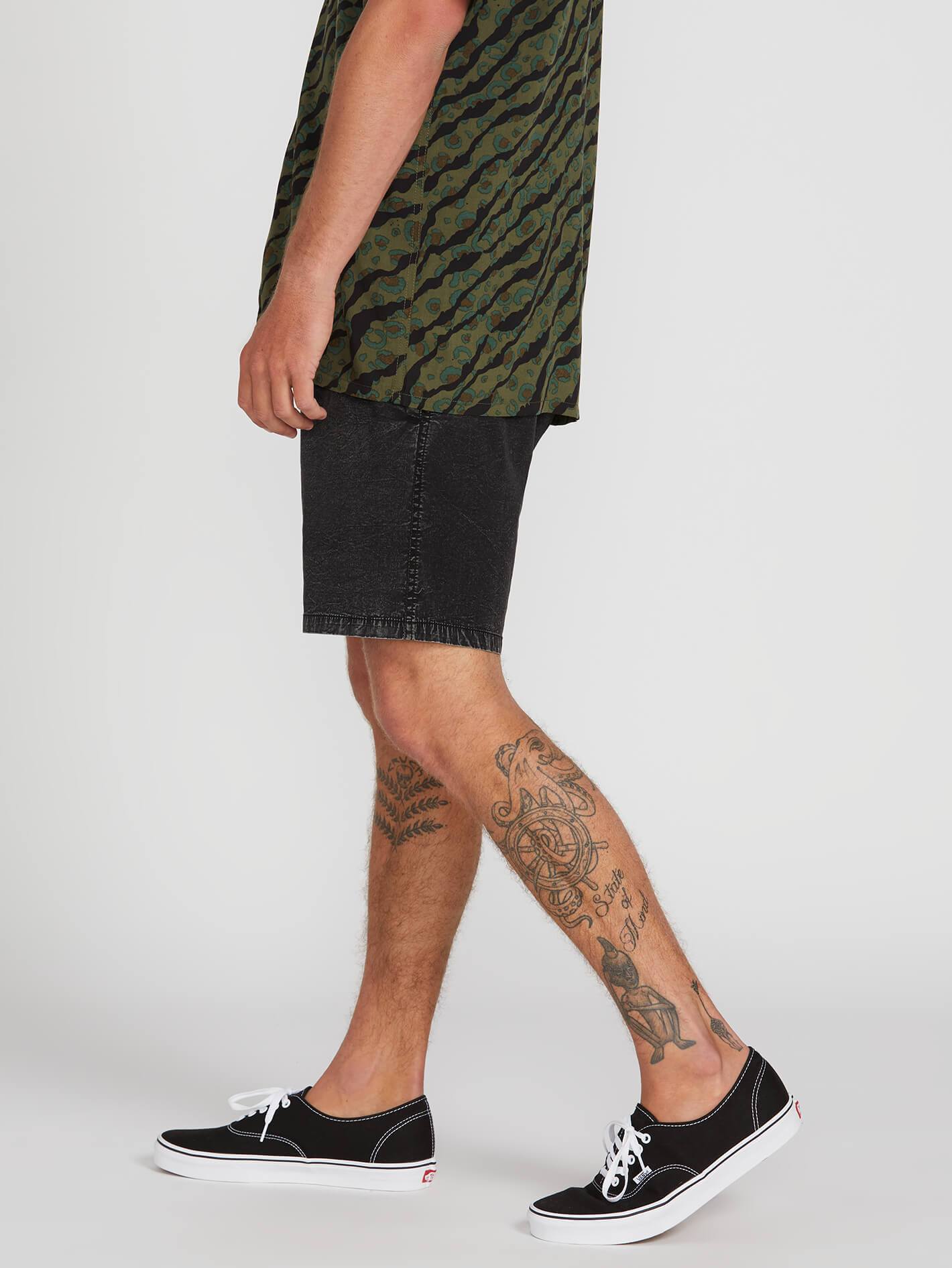 Steppen Ew Short 17" - Black