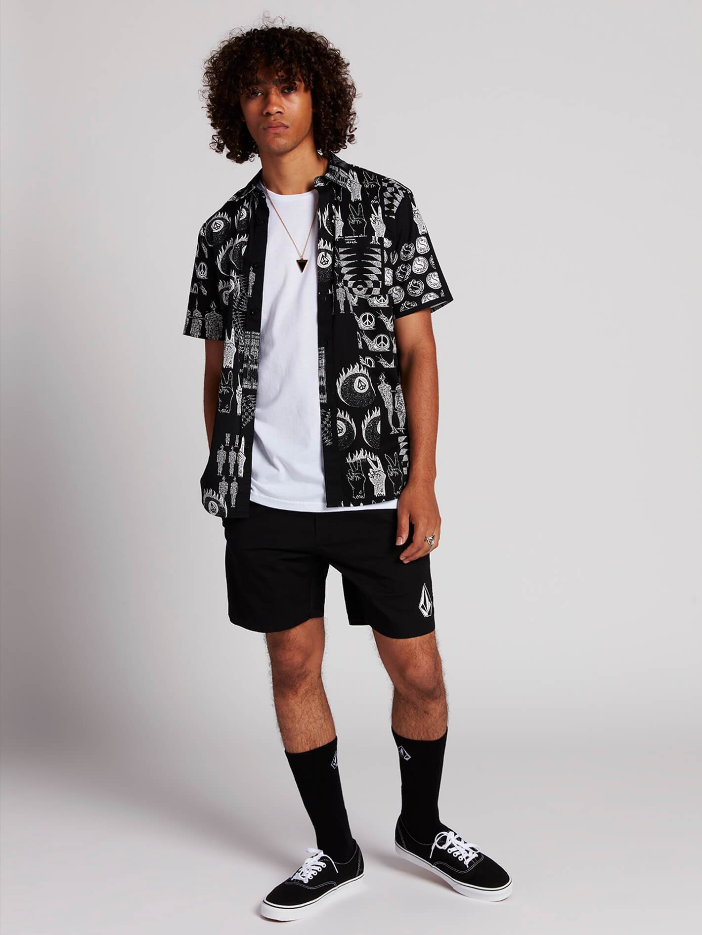 DEADLY STONES SHORT