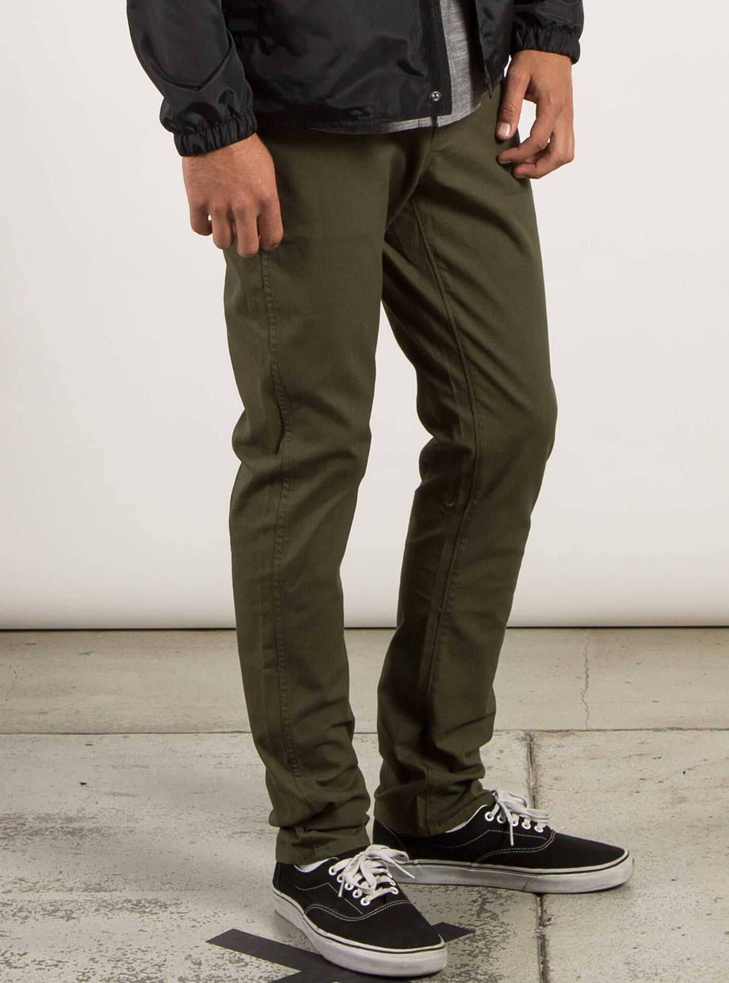 VSm Gritter Modern Tapered Chino Pants - Military