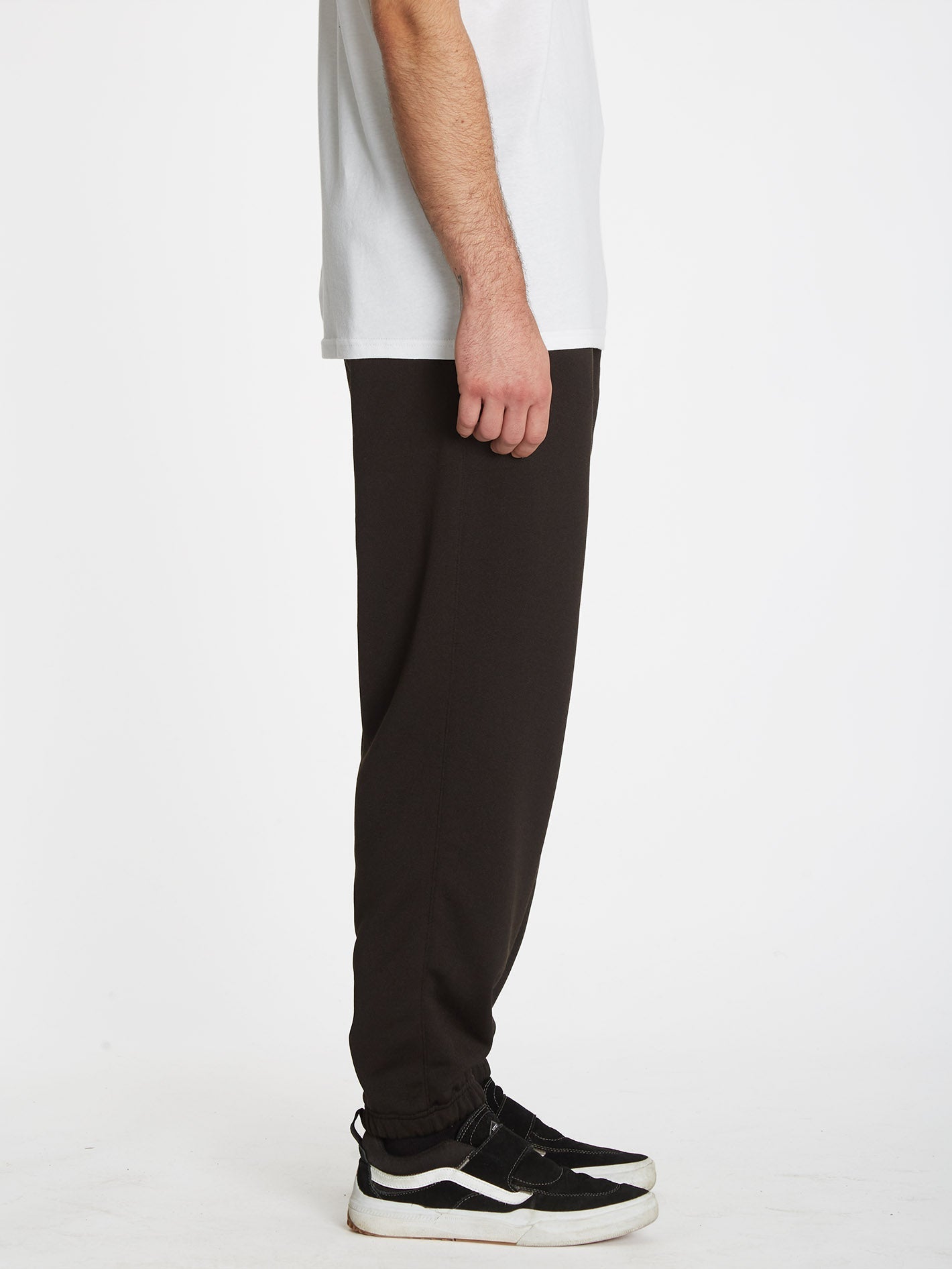 Iconic Tech Jogger - BLACK