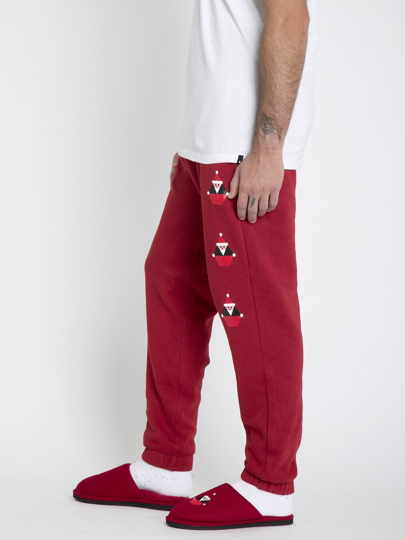 SANTASTONE FLEECE JOGGER - DEEP RED