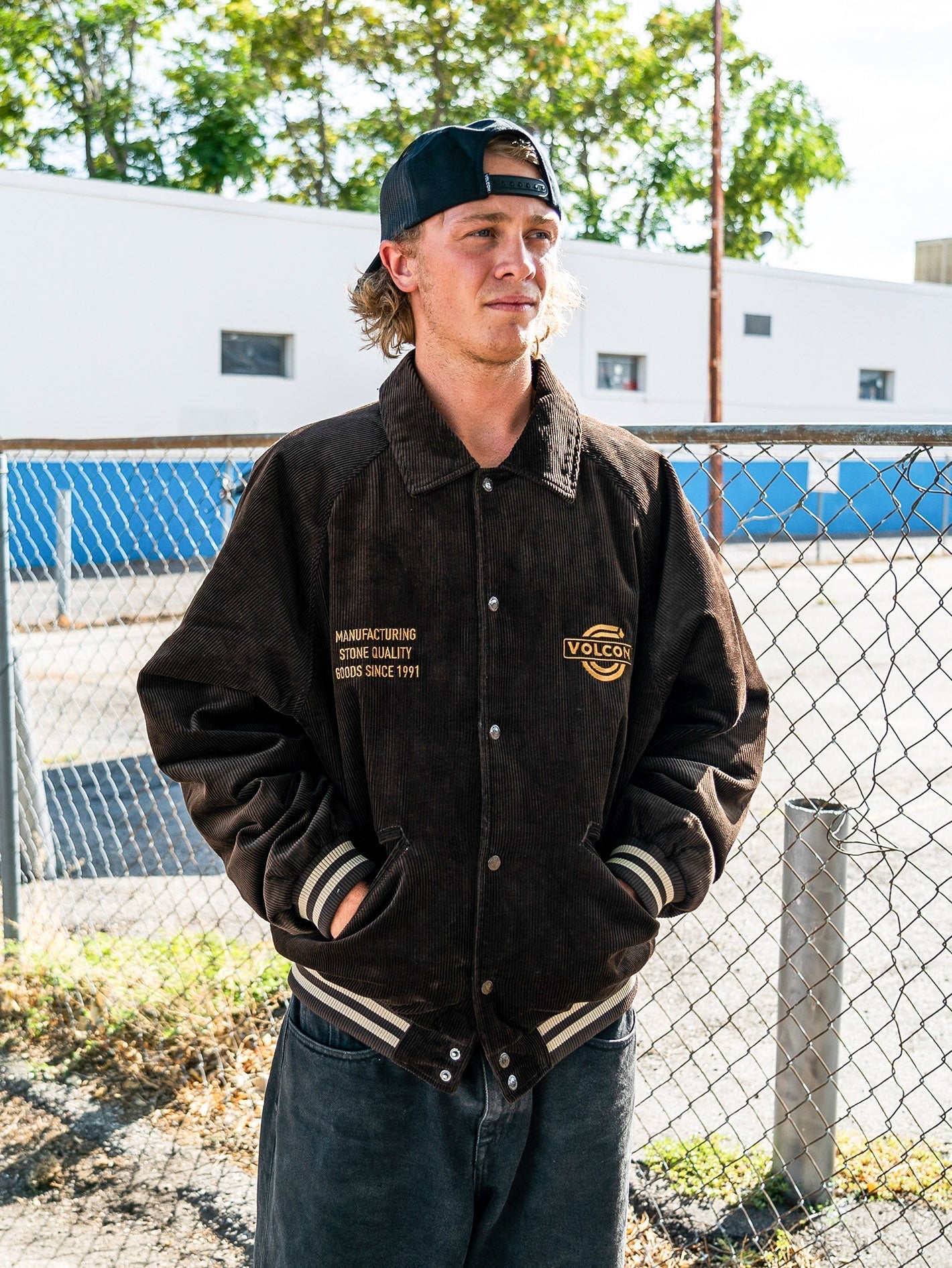 Majority Jacket - DARK BROWN