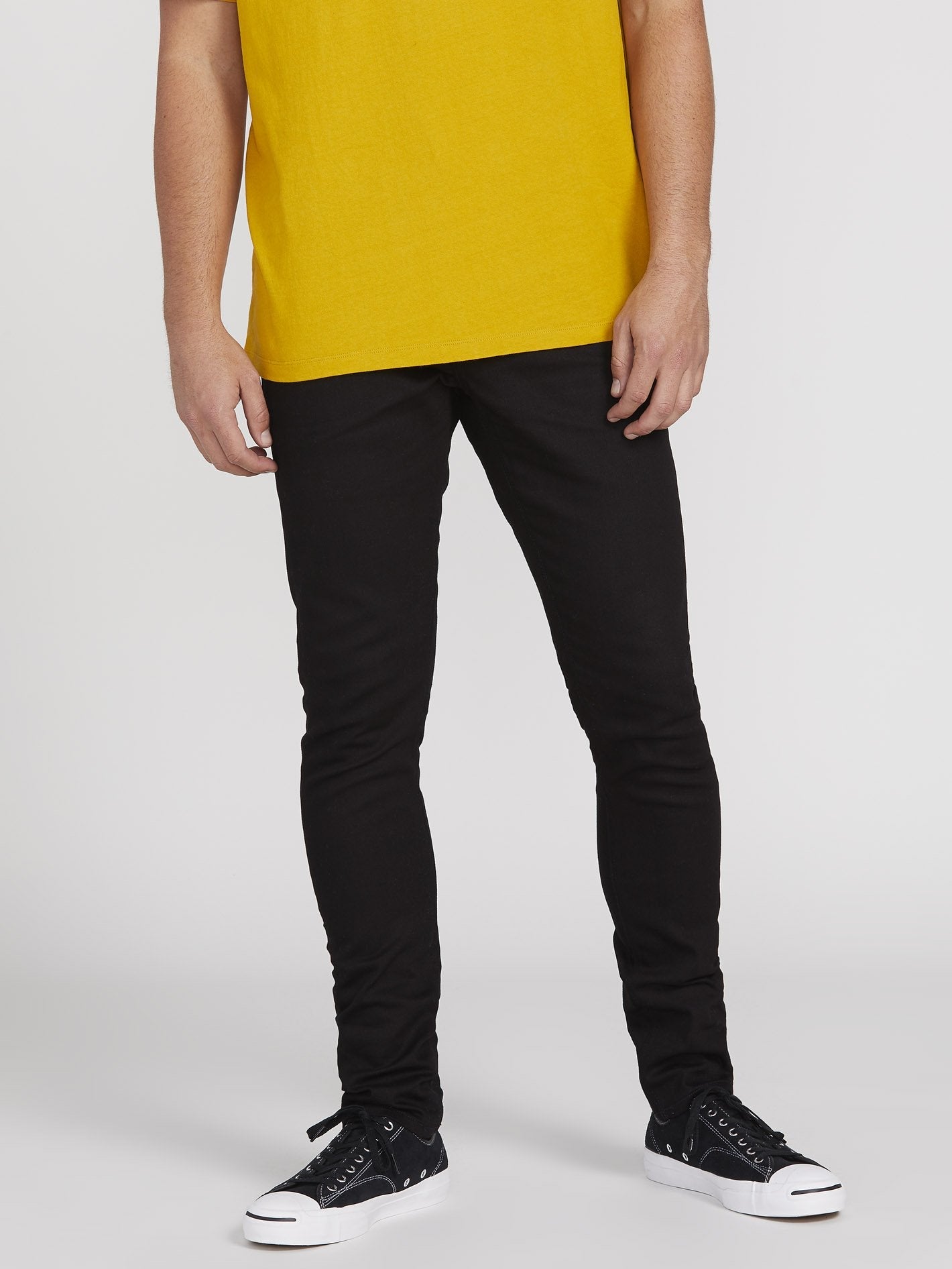 Vorta Tapered Denim - Black On Black