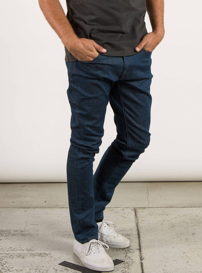 Solver Tapered Jeans - Free Blue
