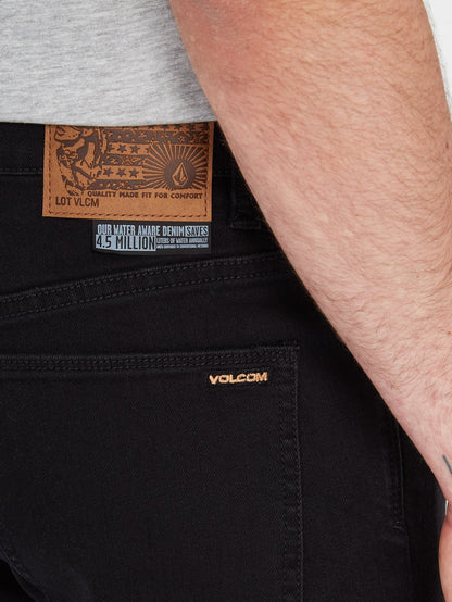 Solver Tapered Jeans - BLACK OUT