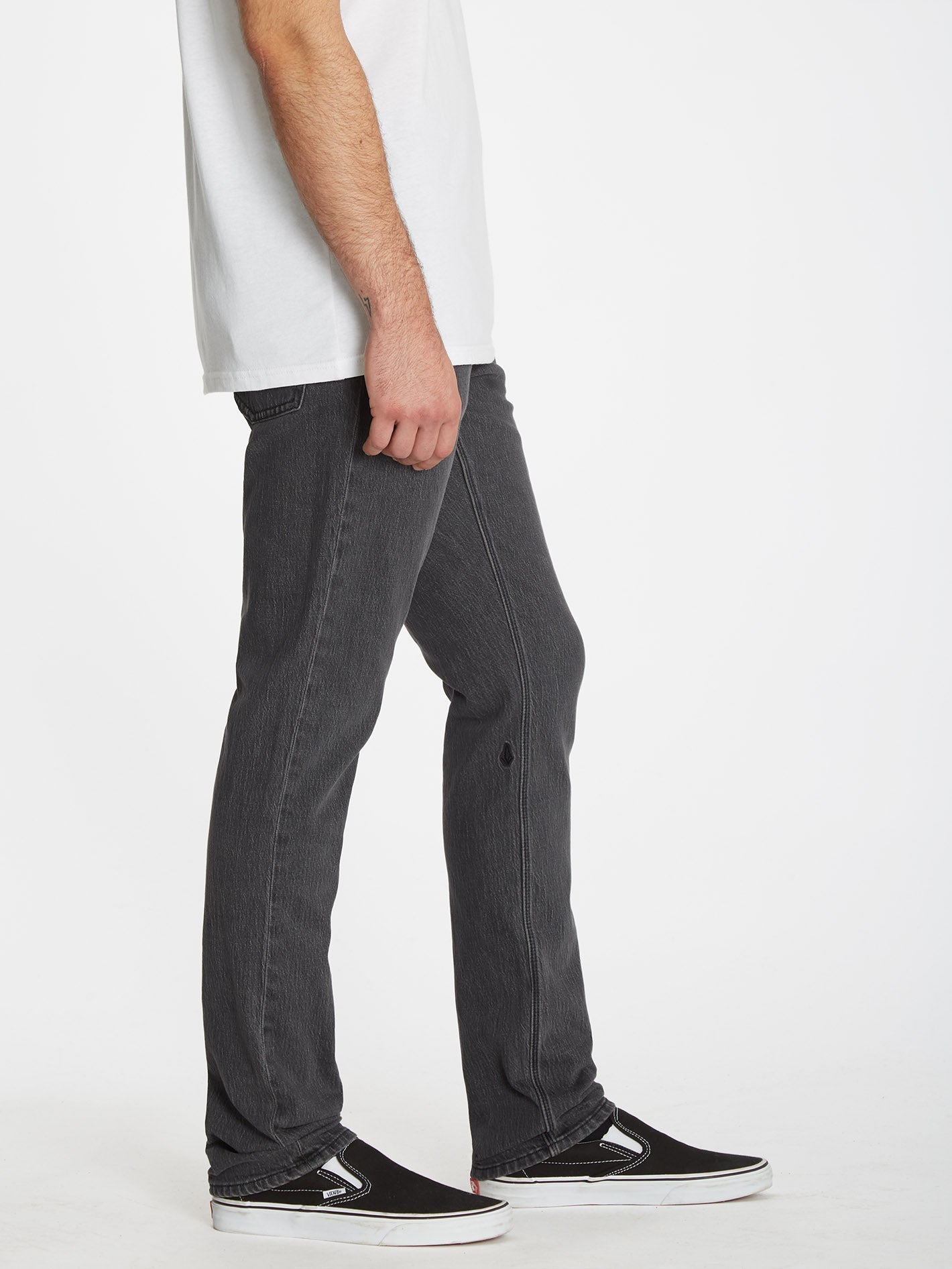Solver Tapered Jeans - STONEY BLACK