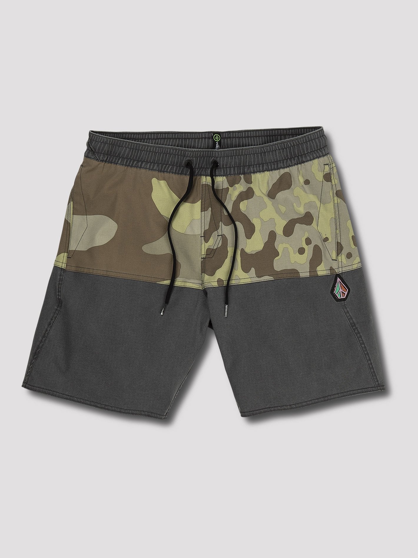 Vibes Trunks 18" Hybrid Short - Camouflage