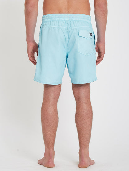 Center Trunk 17" Boardshort - ANTIGUA SAND