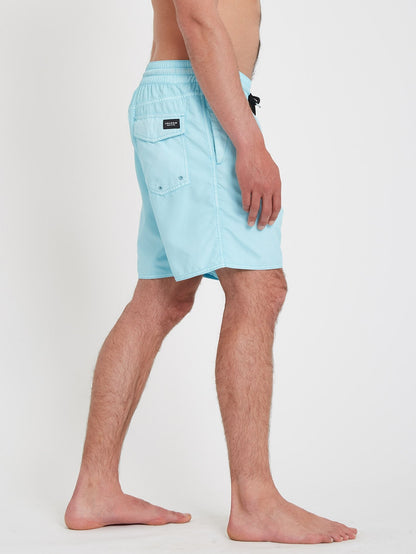 Center Trunk 17" Boardshort - ANTIGUA SAND