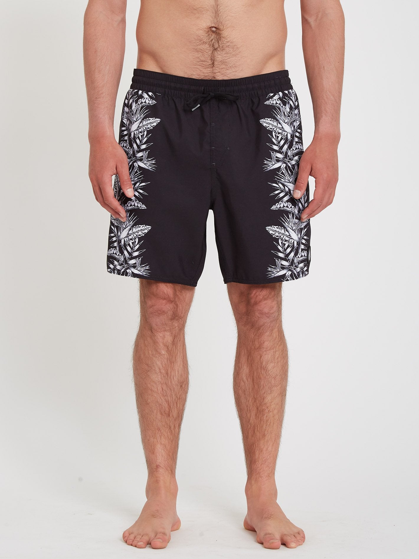 Novelty Trunk 17" Boardshort - BLACK
