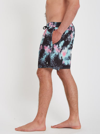 Poly Party Trunk 17" Boardshort - ANTIGUA SAND