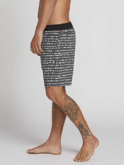 Stripe Dot Trunks 18" Boardshort  - Asphalt Black