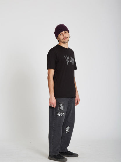 Stone Watcher T-shirt - BLACK