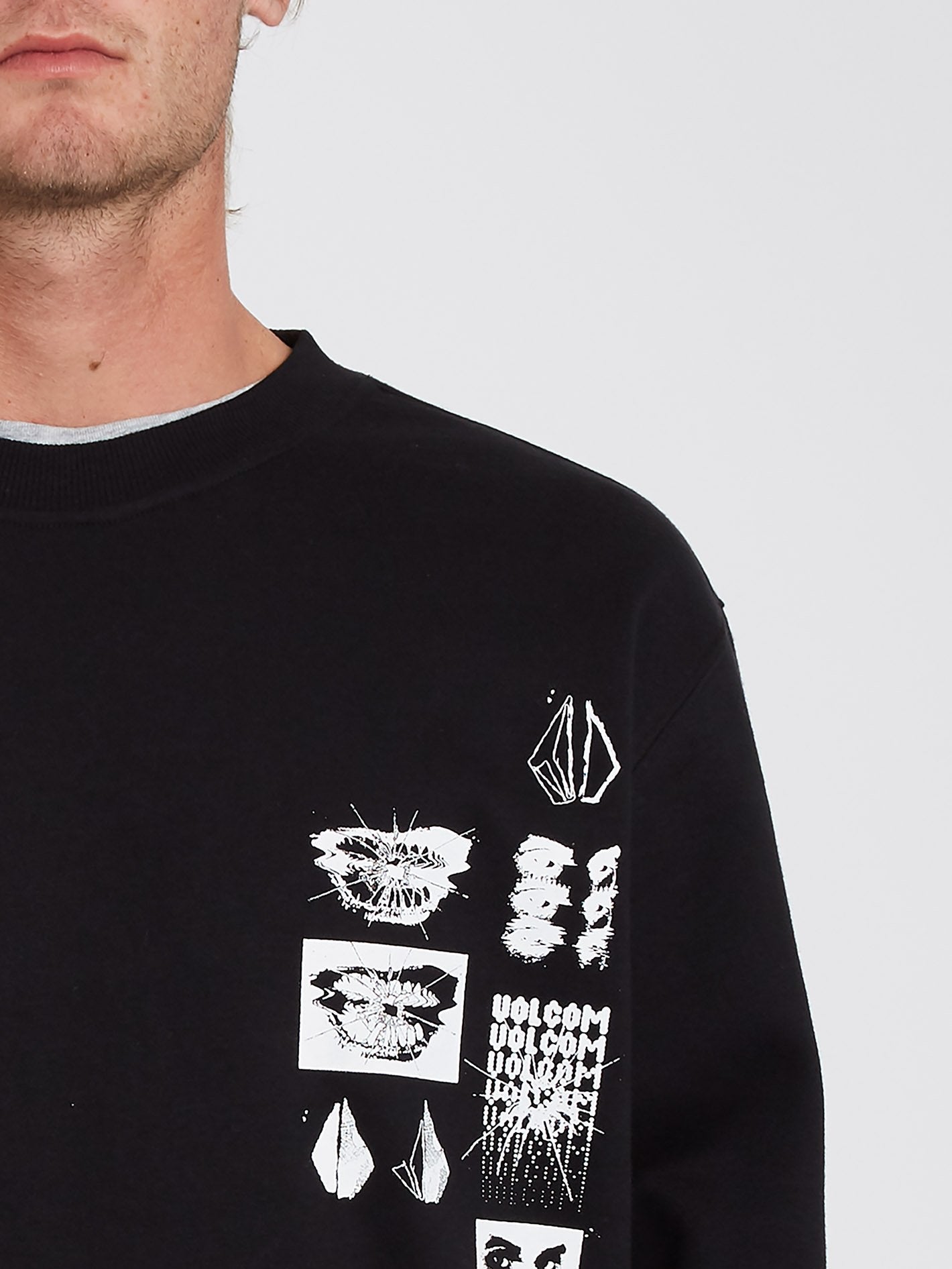 Catch 91 Sweatshirt - BLACK