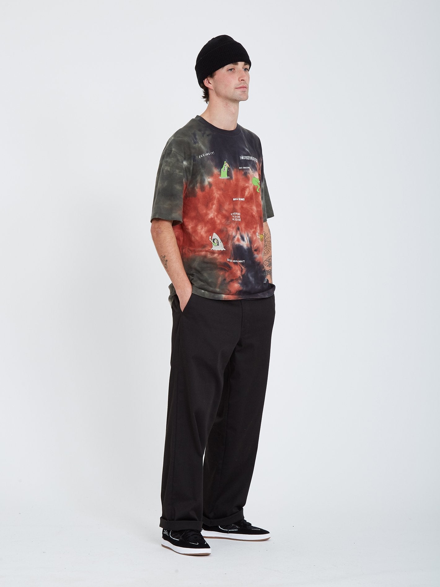 Pentagram Pizza T-shirt - MULTI