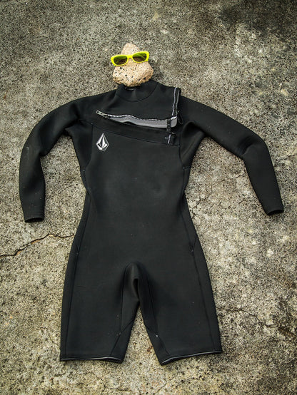 Modulator 2/2 mm Long Sleeve Chest Zip Spring Wetsuit - Black