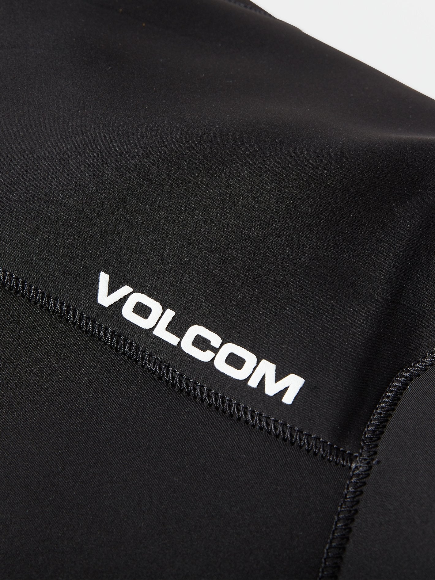 Modulator 2/2 mm Long Sleeve Chest Zip Spring Wetsuit - Black