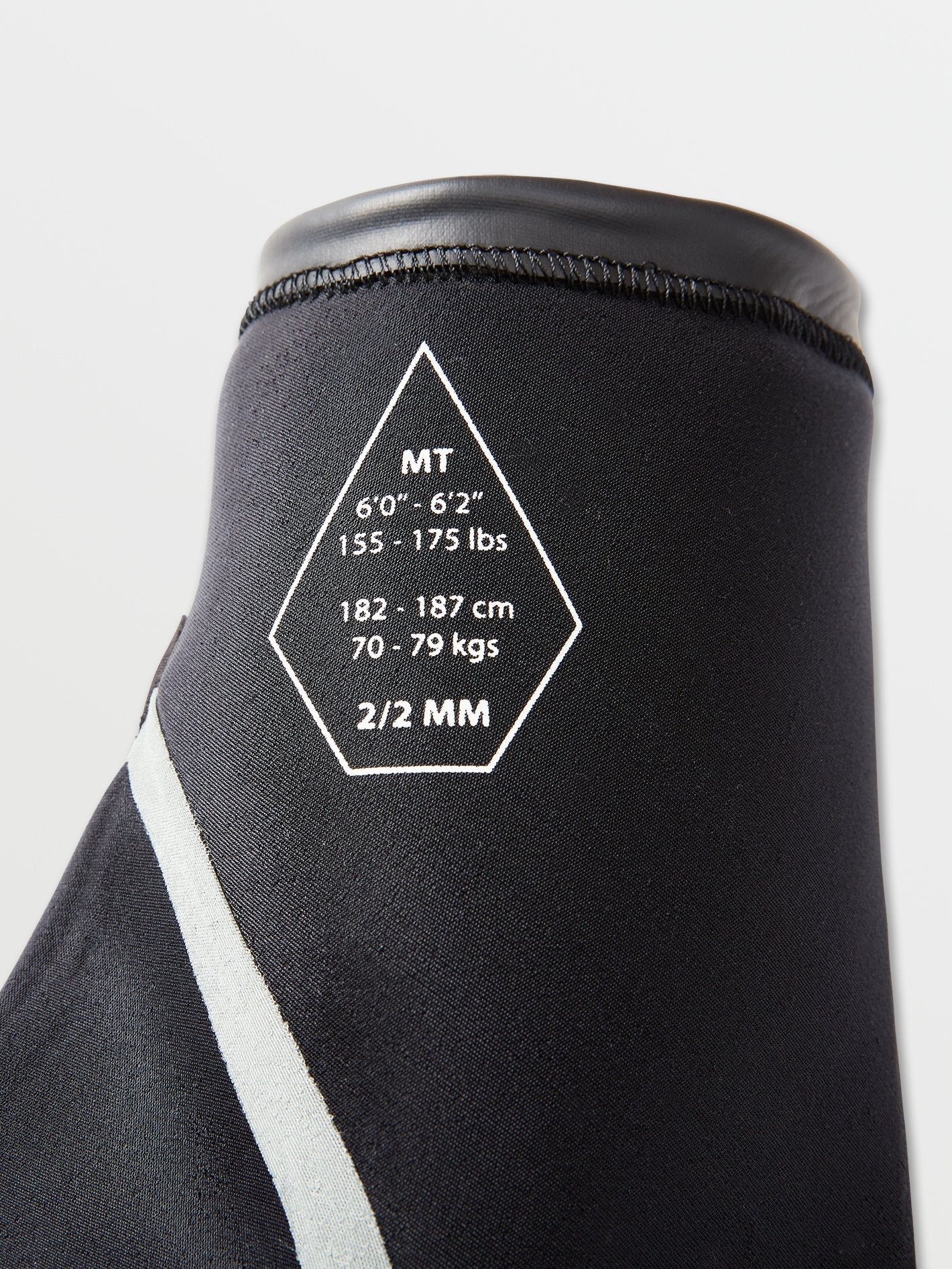 Modulator 2/2 mm Short Sleeve Chest Zip Spring Wetsuit - Black