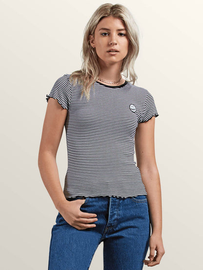Colder Shoulder T-shirt - Black Combo