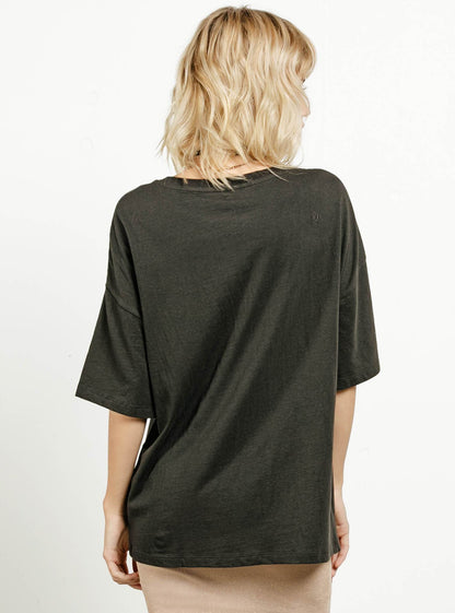 Boyfriend Me Tee - Vintage Black