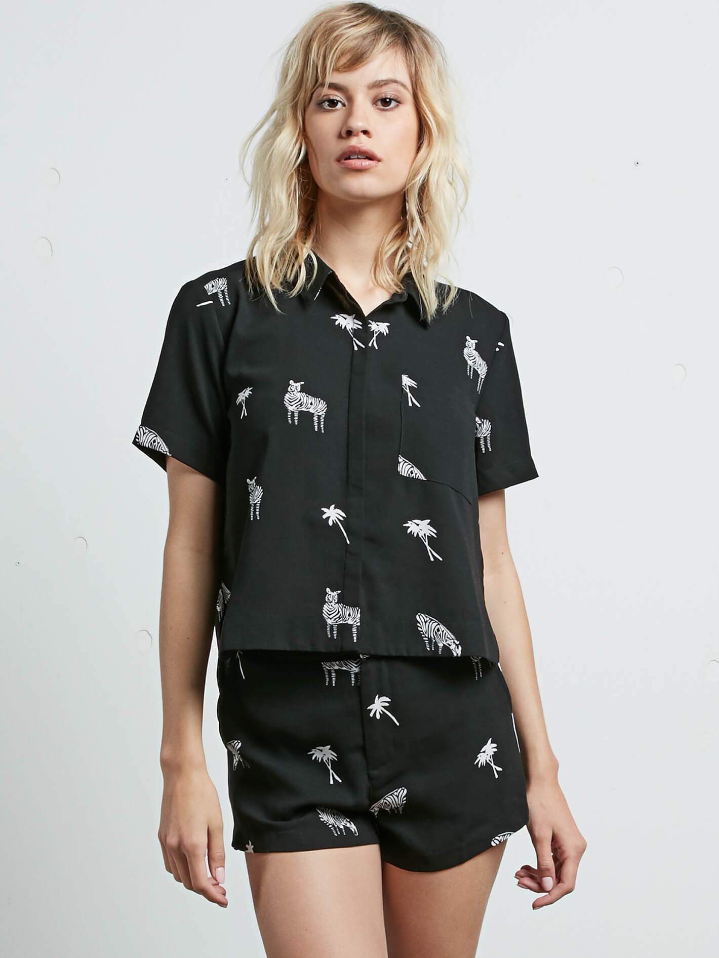 What You Need Ss - Black