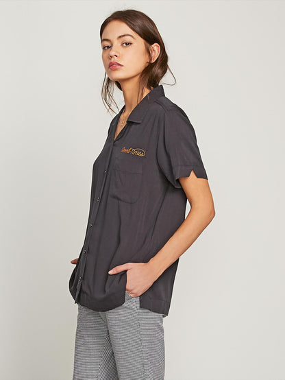 Strike It Hot Short Sleeve Shirt - Black