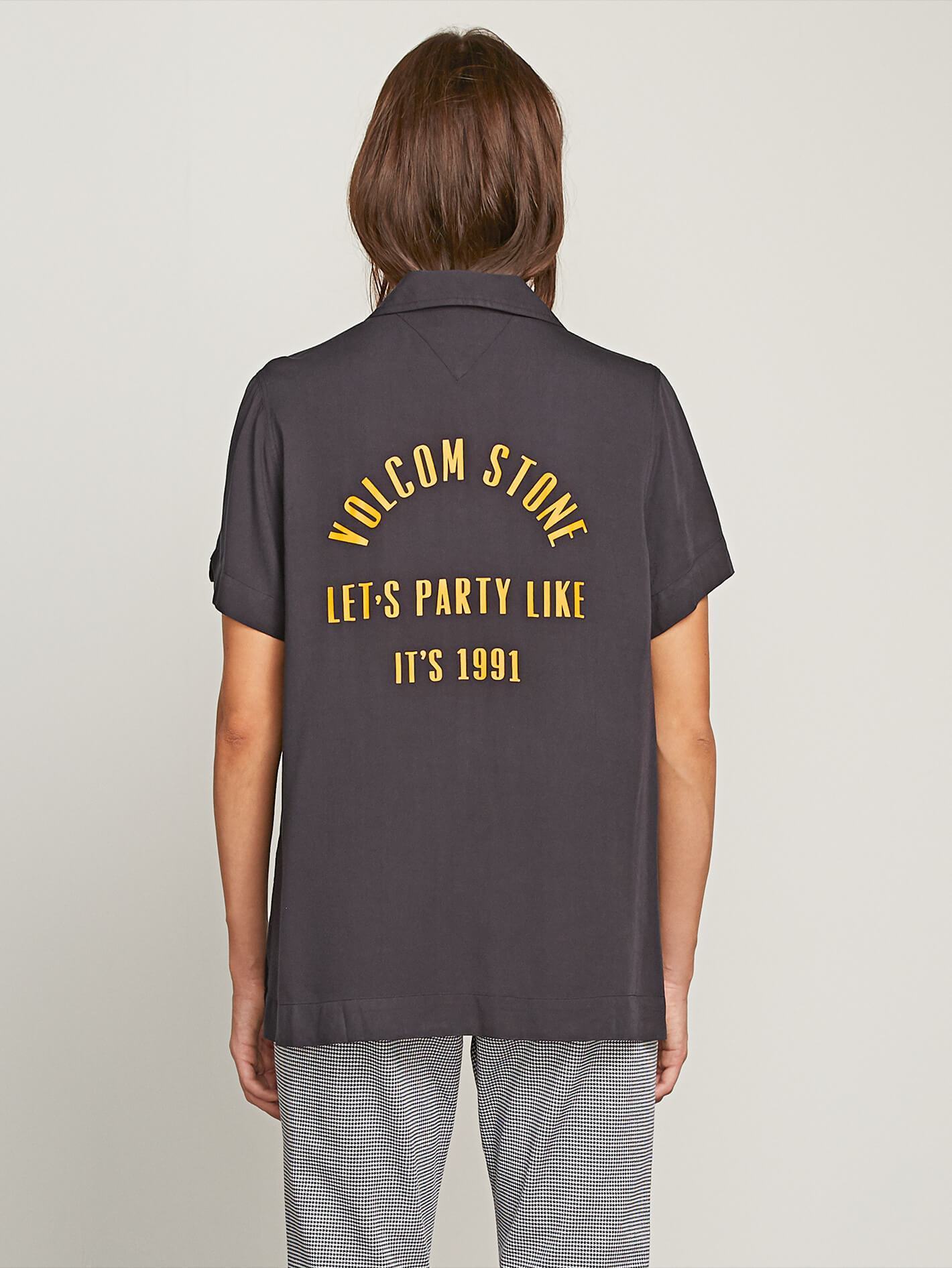 Strike It Hot Short Sleeve Shirt - Black