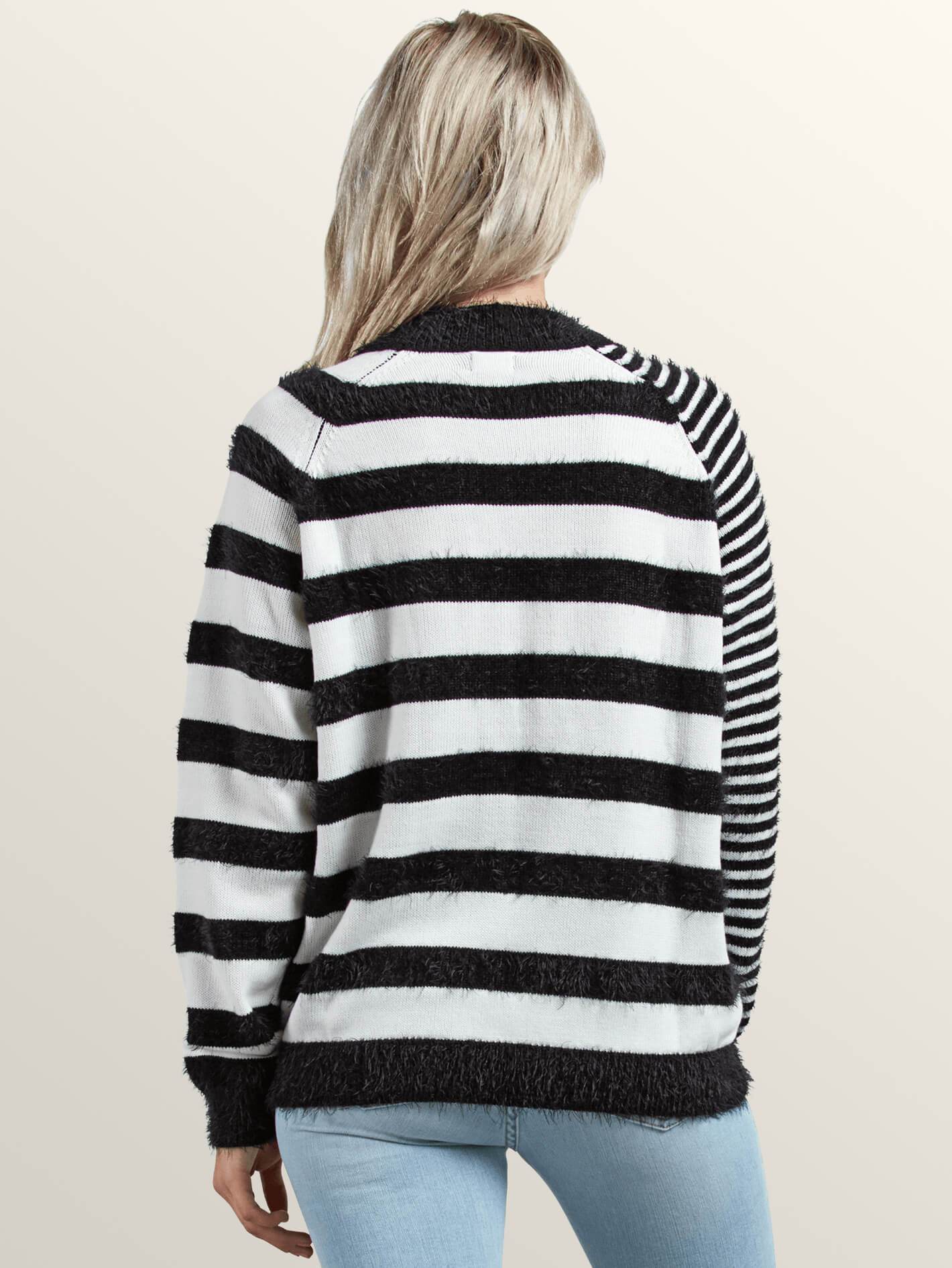 Need Space Pullover - Black
